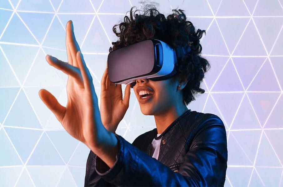 aocfiberlink_solution-AR-VR_headset-link-cable-905x600